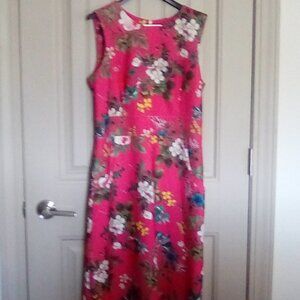 Calvin Klein size 10 floral dress with pockets